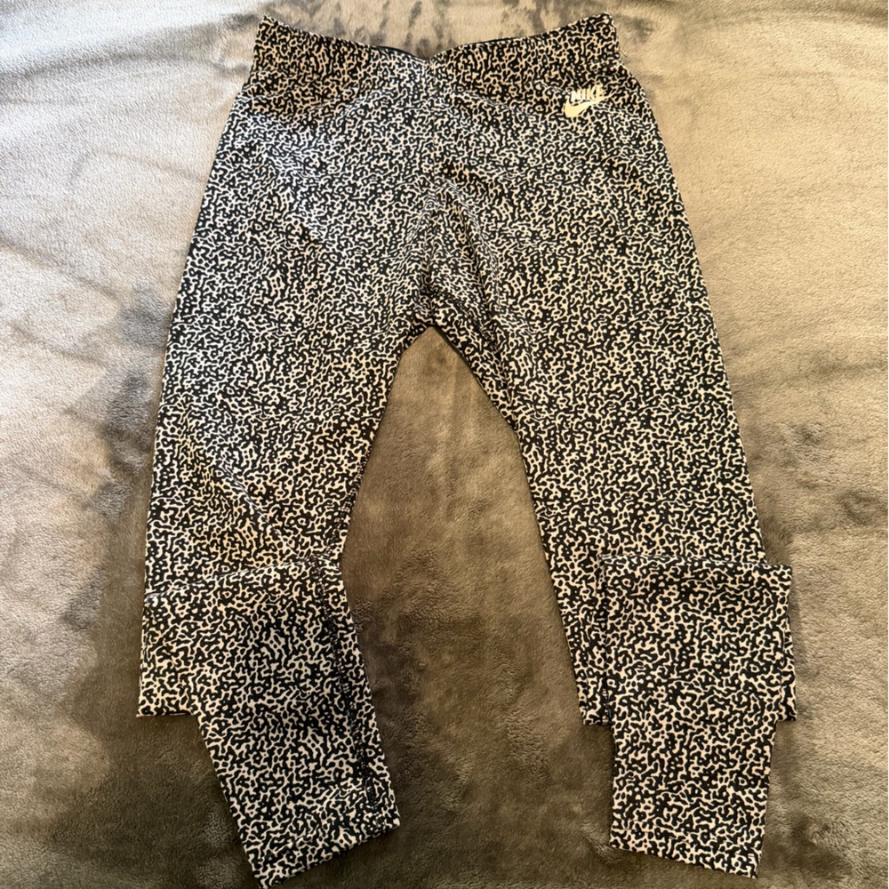Nike leggings